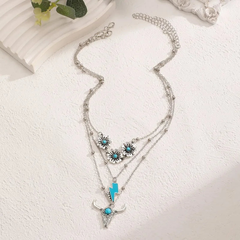 Cowboy style necklace set