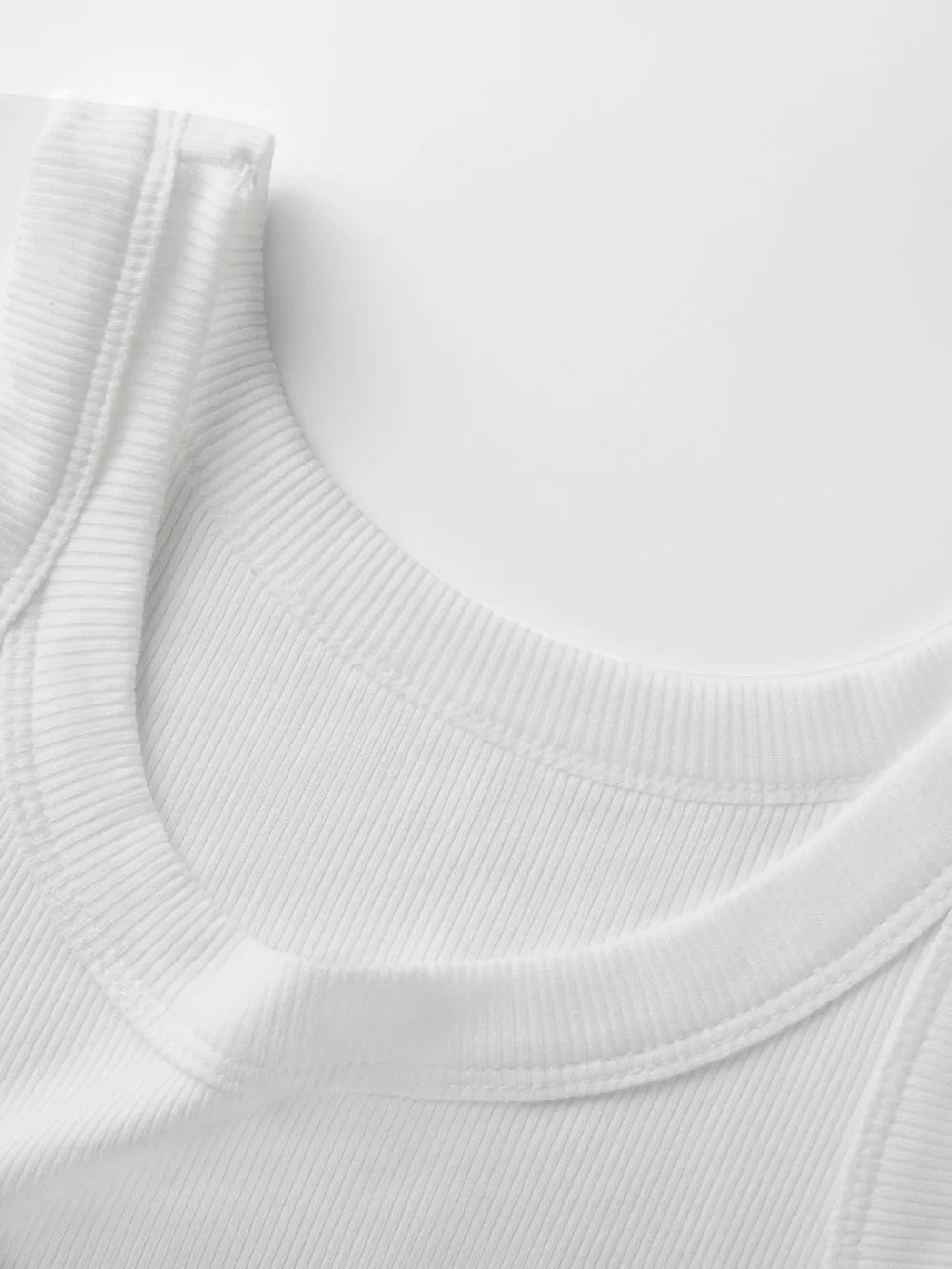 Basic women's sleeveless tank top with Margarita Cocktail print.