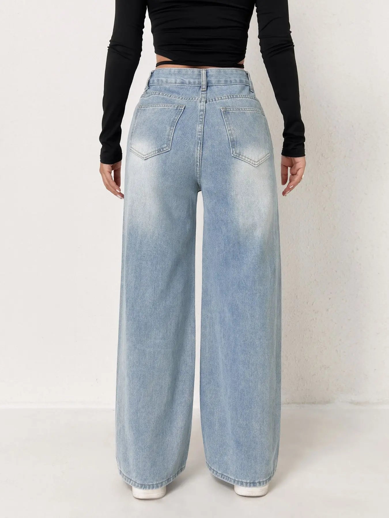 Women's jeans in the style of the 2000s.