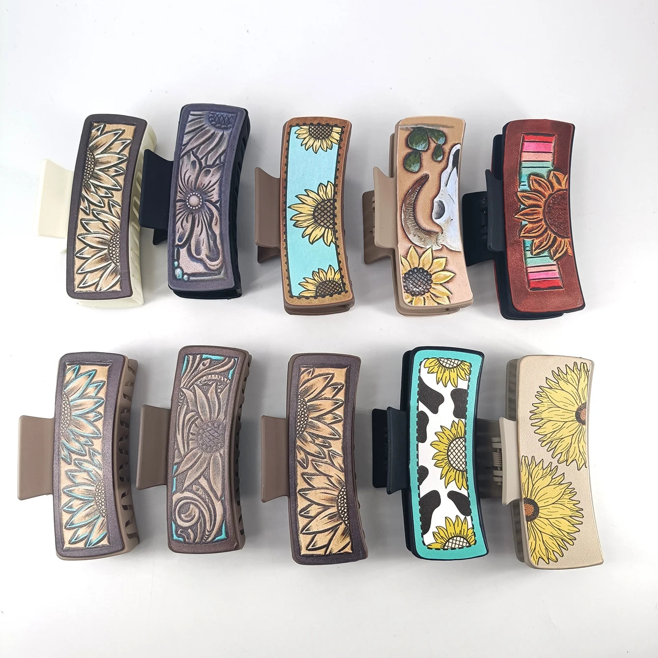 Large, cowboy-style PU leather hair clips with a sunflower print, non-slip grip.