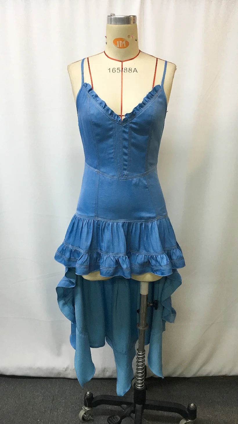 Women's midi dress in retro western-style denim with a flared skirt and ruffles.