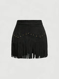 Short, retro-style, casual skirt for everyday wear and dates.