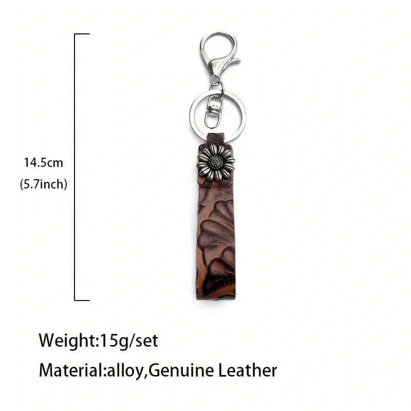 Retro Western-style leather keychain.