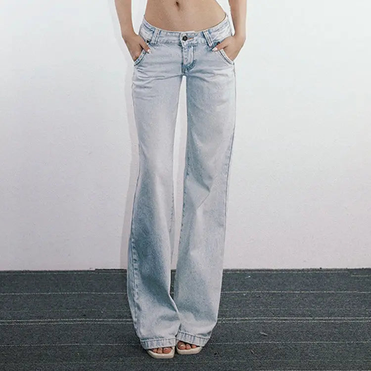Women's casual light blue low-waisted jeans, streetwear style.