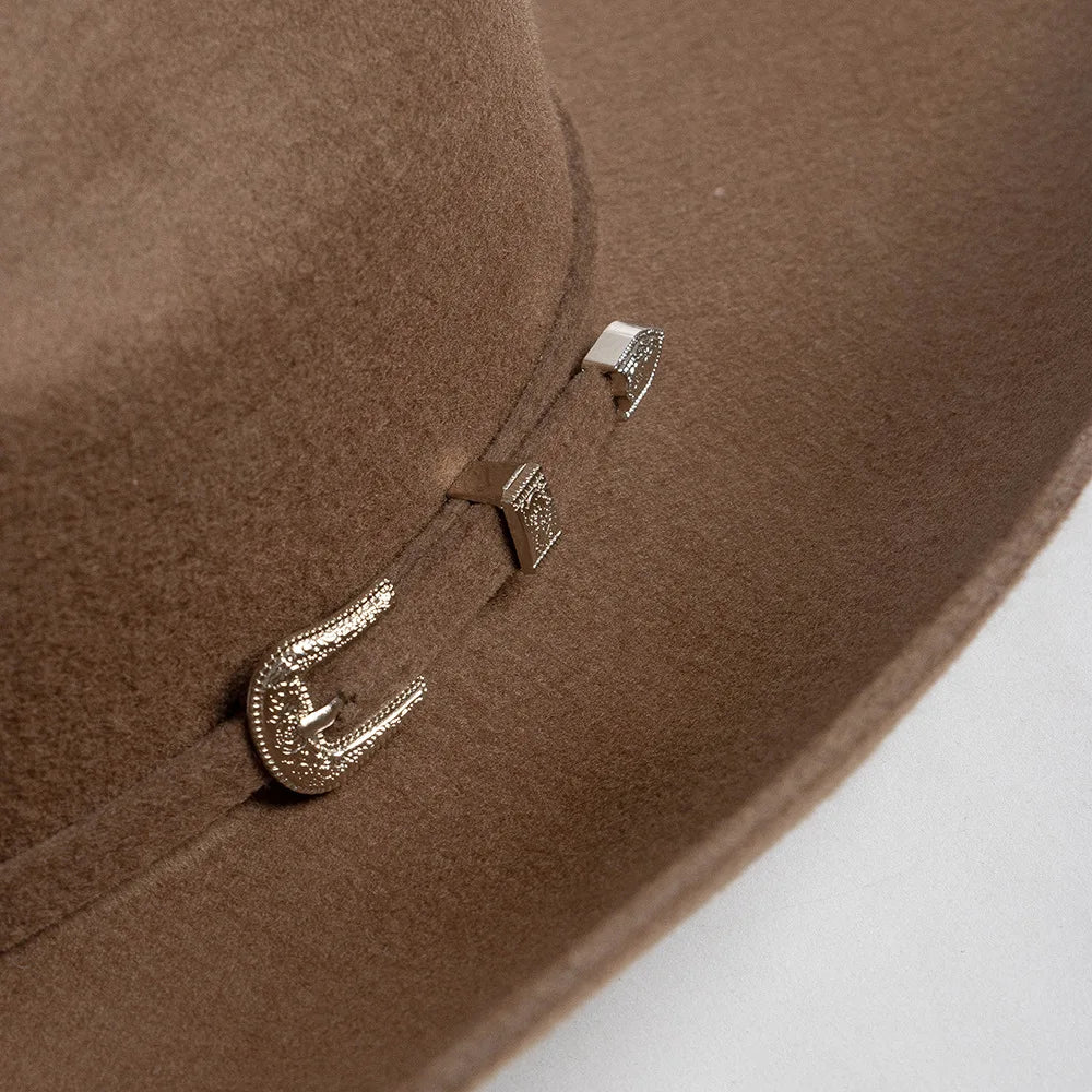 Western-style cowboy hat, 100% wool, square brim, for country music.