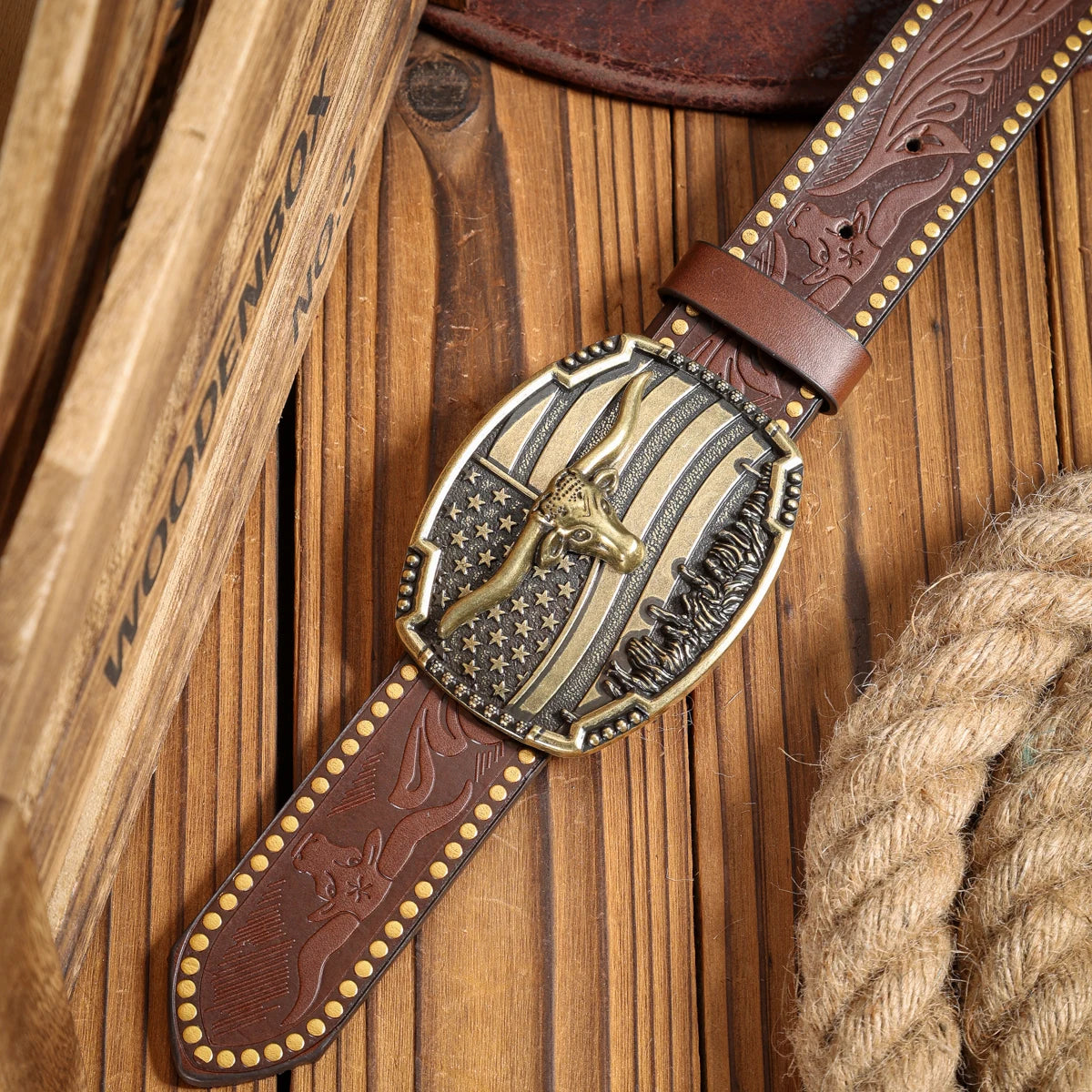 A PU belt suitable for both men and women.