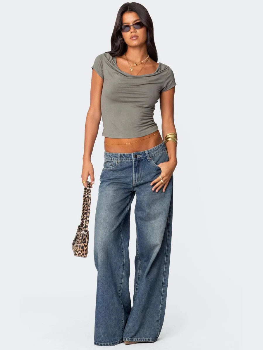 Women's wide-leg printed jeans, straight cut.
