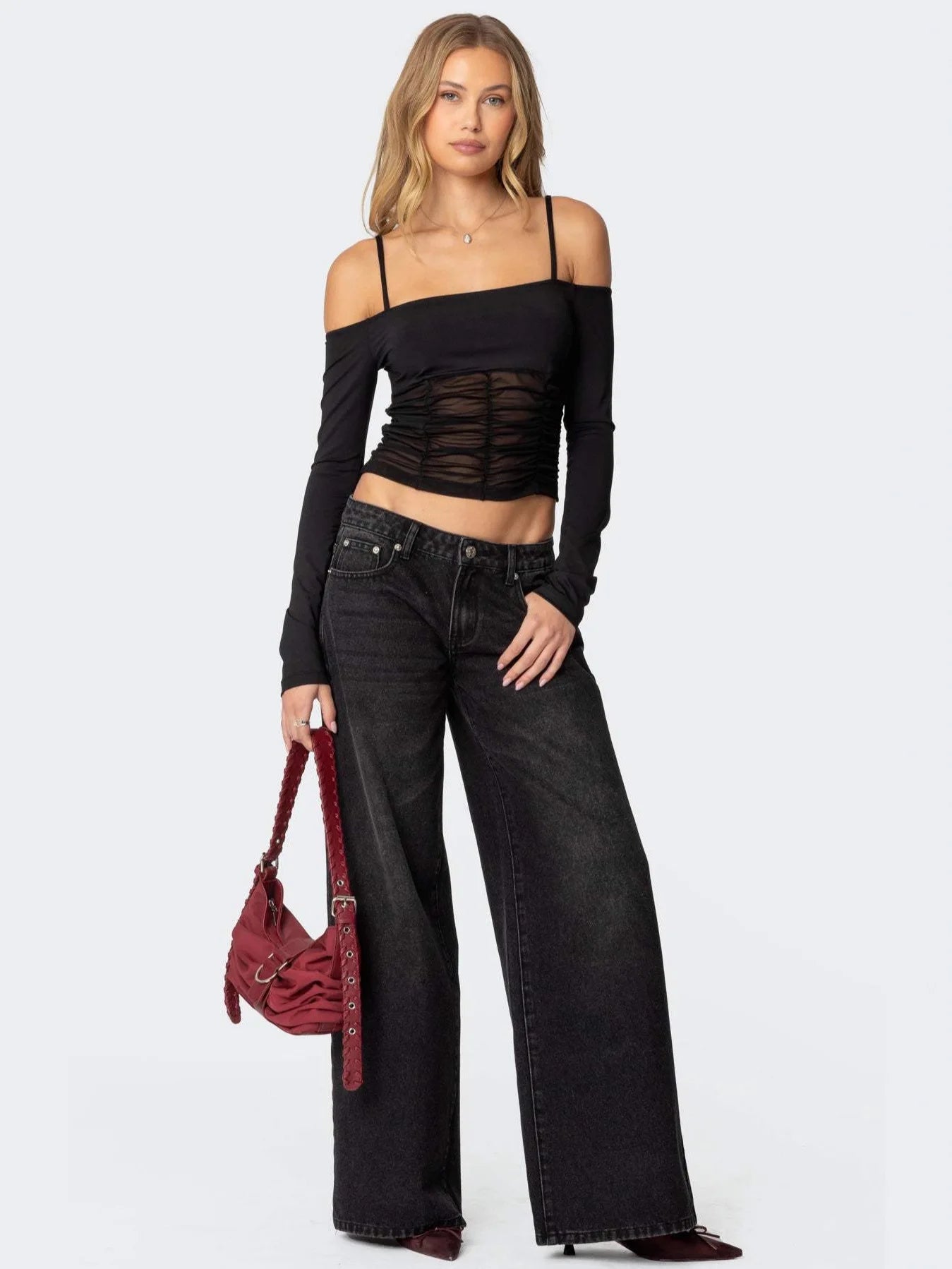 Women's wide-leg printed jeans, straight cut.